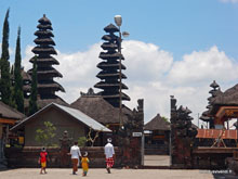 Visite familiale au temple - Bali